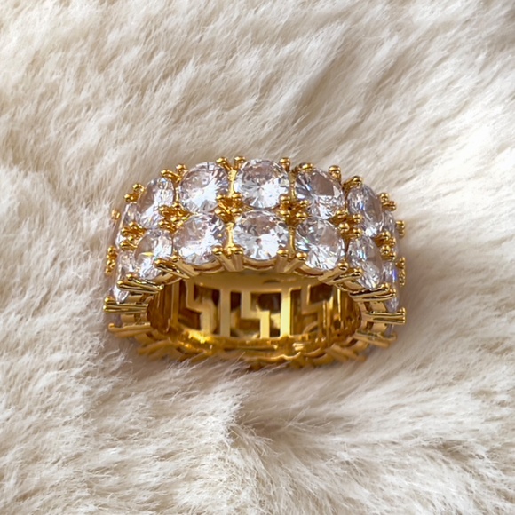 18K Goldplated Zirconia Ring - Picture 1 of 11